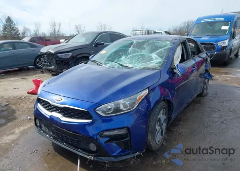 2021 Kia Forte Lxs z USA, uszkodzony, nr VIN 3KPF24AD3ME377416